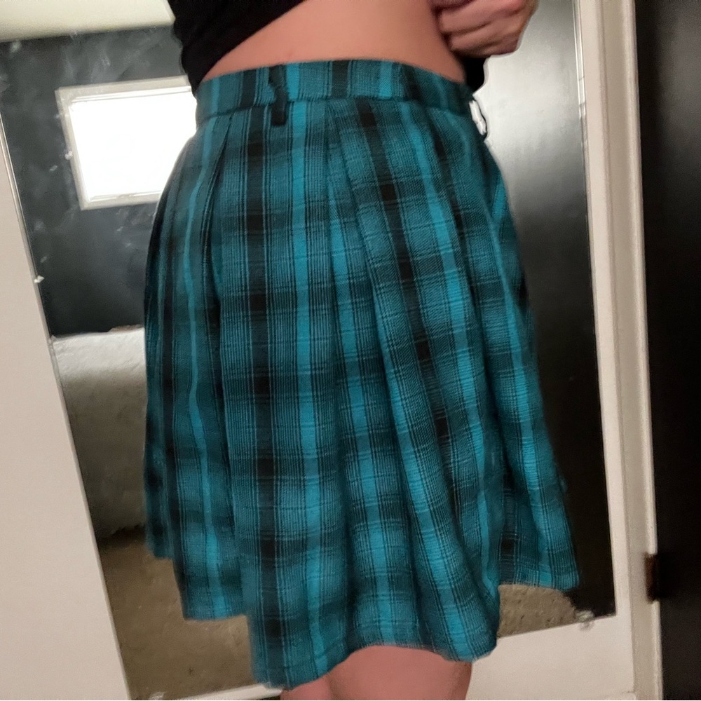 Vintage Y2K Hot Top Plaid School Girl Skirt - Picture 6 of 9